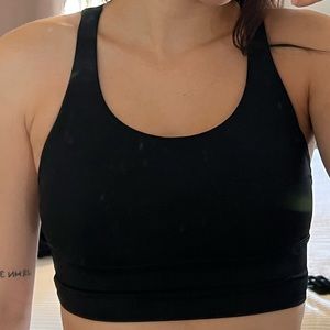 Lululemon sports bra